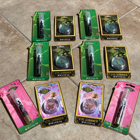 Universal Studios WICKED Eye Shimmer Crayons and Press Powders